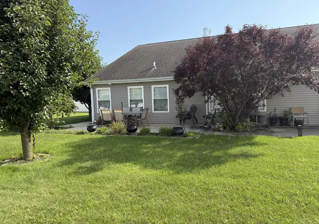 3rd image of 1712 E 106th Ave, Crown Point, IN 46307 | MLS# 844237