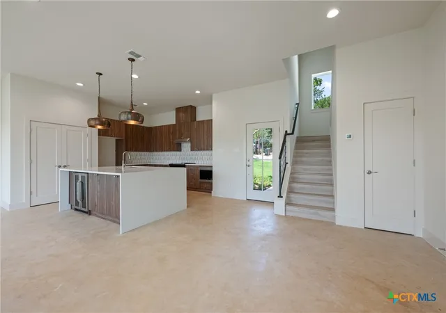 4th image of 2646 Crazyhorse Pass, Austin, TX 78734 | MLS# 622791