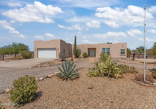 1st image of 40648 N 251st Ave, Morristown, AZ 85342 | MLS# 7064303