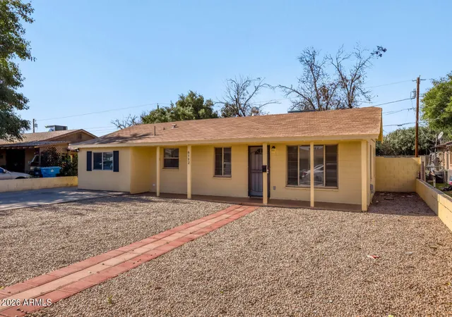 3rd image of 6132 N 35Th Dr, Phoenix, AZ 85019 | MLS# 7068122