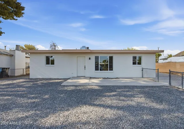 1st image of 1204 W Brown St, Phoenix, AZ 85021 | MLS# 7065707