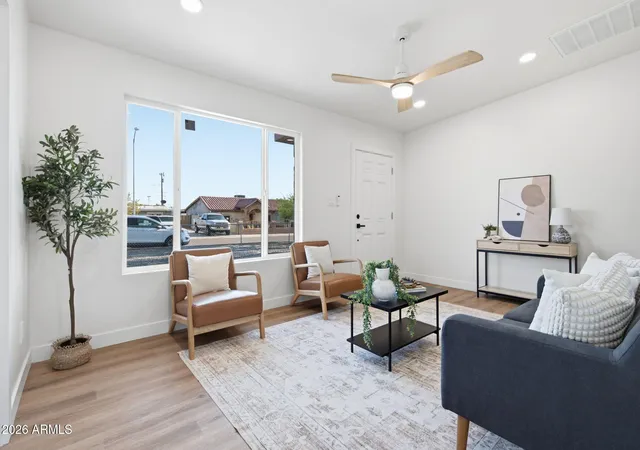 3rd image of 1204 W Brown St, Phoenix, AZ 85021 | MLS# 7065707