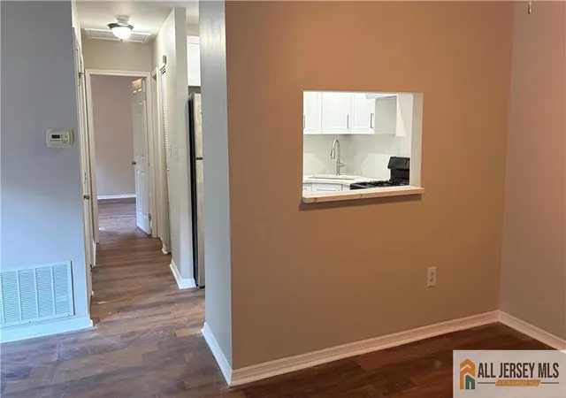4th image of 39 Morgan Pl, East Brunswick, NJ 08816 | MLS# 2662201M
