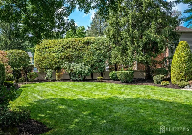 65th image of 11 Cape Ct, Metuchen, NJ 08840 | MLS# 2616570R
