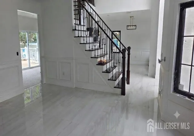 3rd image of 10 Poe Ave, Franklin Twsp, NJ 08873 | MLS# 2702968R