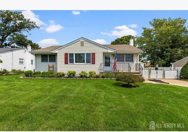 2nd image of 21 Frazee Ave, South Amboy, NJ 08879 | MLS# 2701885R