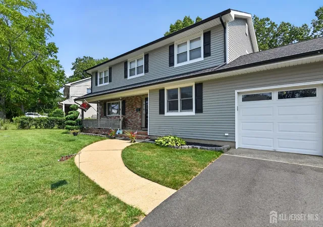 2nd image of 4 Windsor Rd, Howell, NJ 07731 | MLS# 2702347R