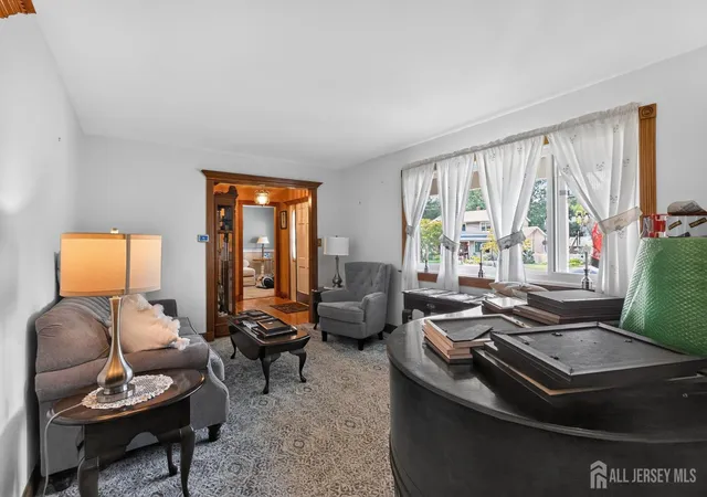 4th image of 4 Windsor Rd, Howell, NJ 07731 | MLS# 2702347R