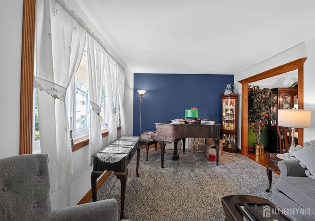 5th image of 4 Windsor Rd, Howell, NJ 07731 | MLS# 2702347R