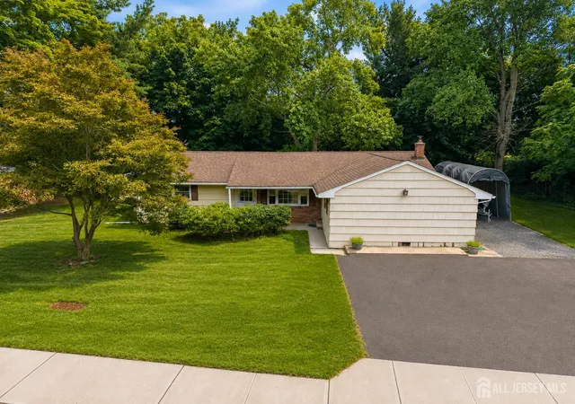 2nd image of 129 Cottrell Rd, Matawan, NJ 07747 | MLS# 2702906R