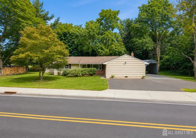 4th image of 129 Cottrell Rd, Matawan, NJ 07747 | MLS# 2702906R