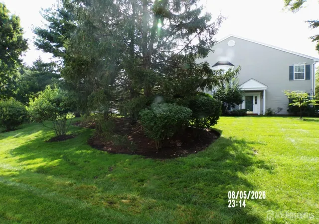24th image of 401 Harvest Ln, Monmouth Junction, NJ 08852 | MLS# 2701713R
