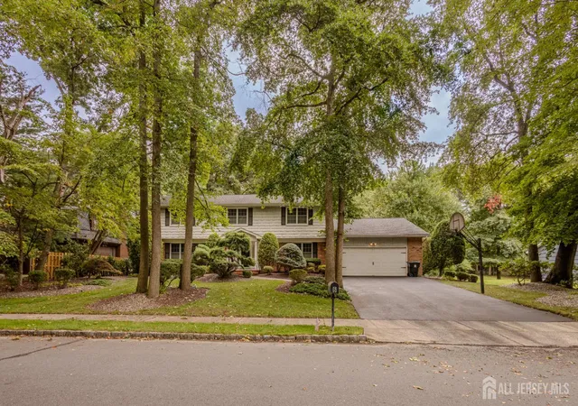 Photo 1 of Single family home for sale at 6 Burlington Ln, East Brunswick, NJ 08816 | MLS# 2702711R | Listing updated on 2026-09-10