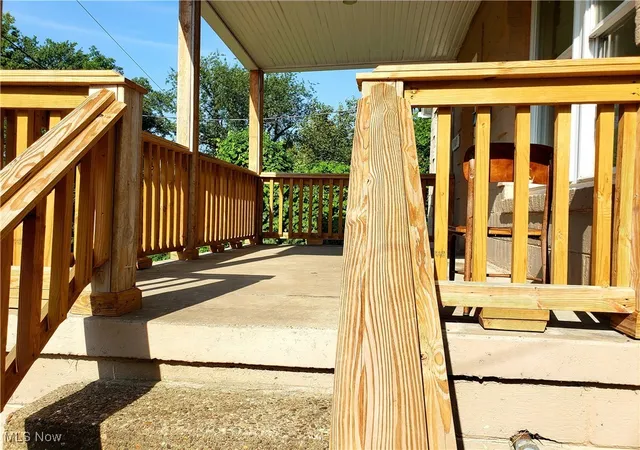 Photo 2 of Single family home for sale at 1109 Rosalie Dr, Charleston, WV 25302 | MLS# 5176005 | Listing updated on 2026-08-30