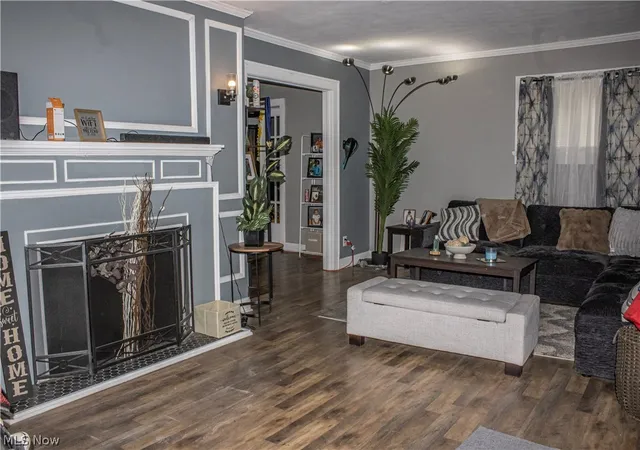 Photo 3 of Single family home for sale at 1532 Vassar Ave Nw, Canton, OH 44703 | MLS# 5197876 | Listing updated on 2026-08-30