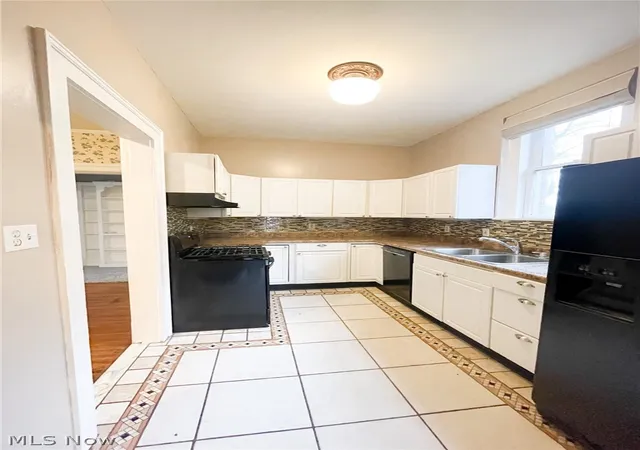 Listing Photo 4 - Condo for sale in building located at 1019 Findley Ave, Zanesville, OH 43701