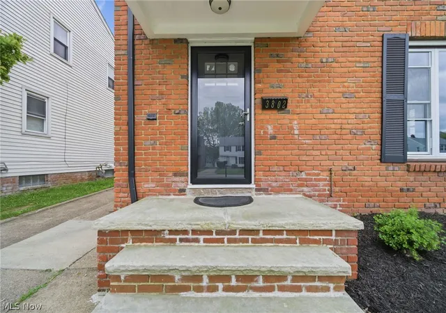 Photo 3 of Single family home for sale at 3802 Freemont Rd, Cleveland, OH 44121 | MLS# 5209476 | Listing updated on 2026-08-30