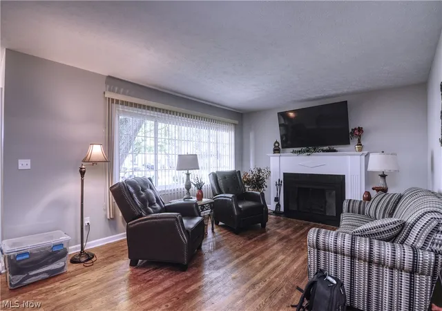 Photo 2 of Sale Pending at 614 Hartzell Dr, Norton, OH 44203 | MLS# 5221672 | Listing updated on 2026-08-31