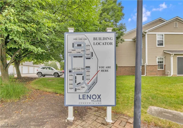 Photo 3 of Sale Pending at 3367 Lenox Village Dr, Fairlawn, OH 44333 | MLS# 5223036 | Listing updated on 2026-08-30