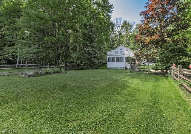 Photo 2 of Single family home for sale at 15879 Hemlock Rd, Chagrin Falls, OH 44022 | MLS# 5205352 | Listing updated on 2026-08-30