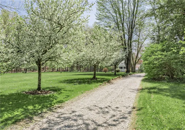 Photo 3 of Single family home for sale at 15879 Hemlock Rd, Chagrin Falls, OH 44022 | MLS# 5205352 | Listing updated on 2026-08-30