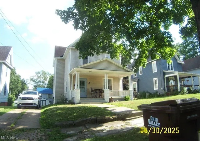 Photo 2 of Single family home for sale at 293 W 10th Street, Salem, OH 44460 | MLS# 5224069 | Listing updated on 2026-08-30
