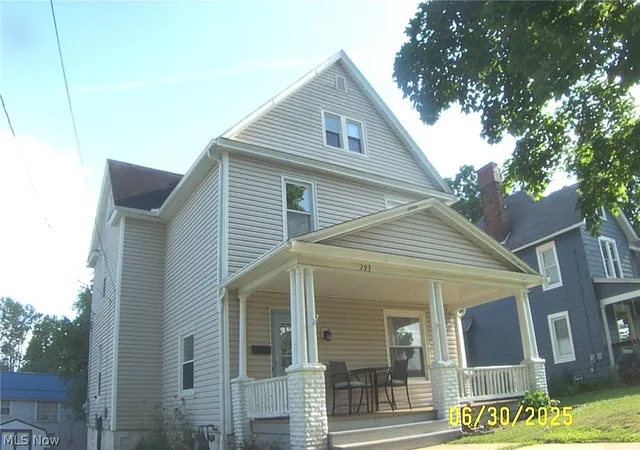 Photo 3 of Single family home for sale at 293 W 10th Street, Salem, OH 44460 | MLS# 5224069 | Listing updated on 2026-08-30