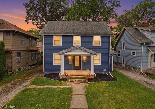 Photo 1 of Single family home for sale at 323 Denison Ave, Elyria, OH 44035 | MLS# 5223988 | Listing updated on 2026-08-30