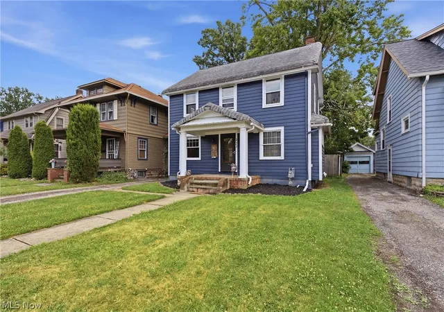 Photo 4 of Single family home for sale at 323 Denison Ave, Elyria, OH 44035 | MLS# 5223988 | Listing updated on 2026-08-30