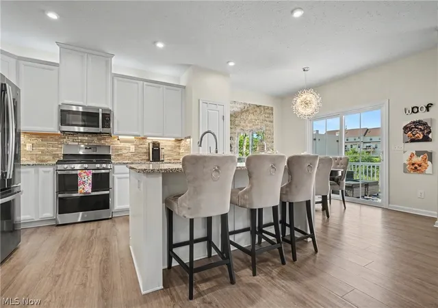 Photo 2 of Sale Pending at 7370 Hillshire Dr, Concord Township, OH 44077 | MLS# 5229687 | Listing updated on 2026-08-30