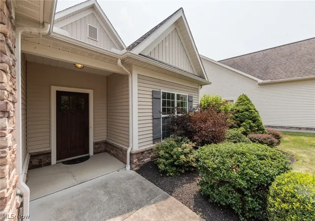Photo 2 of Single family home for sale at 8541 Alexis Dr, Macedonia, OH 44056 | MLS# 5232082 | Listing updated on 2026-08-30