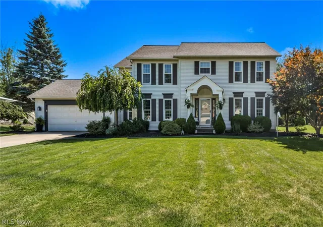 Photo 1 of Single family home for sale at 421 Summit St, Wadsworth, OH 44281 | MLS# 5233339 | Listing updated on 2026-08-30
