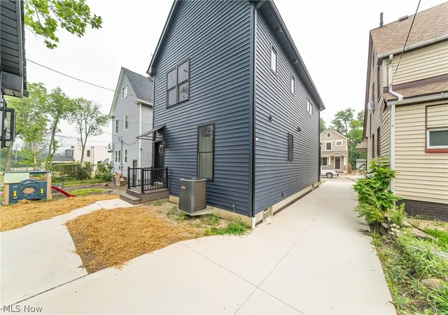 Photo 4 of Single family home for sale at 1886 Woodlawn Ave, Cleveland, OH 44112 | MLS# 5233834 | Listing updated on 2026-08-30