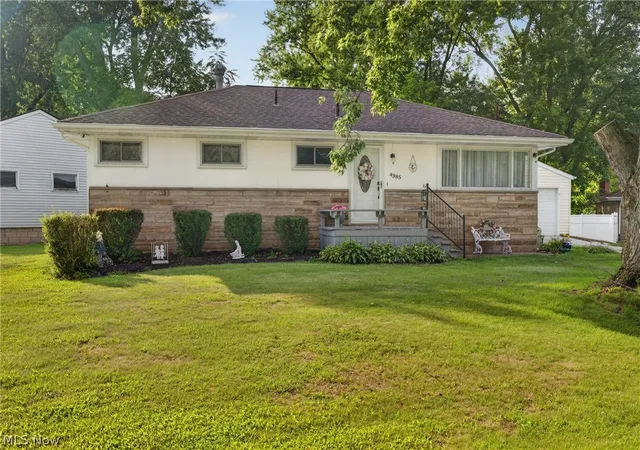 Photo 1 of Single family home for sale at 4385 Stoneybrook Dr Se, Warren, OH 44484 | MLS# 5236481 | Listing updated on 2026-08-30