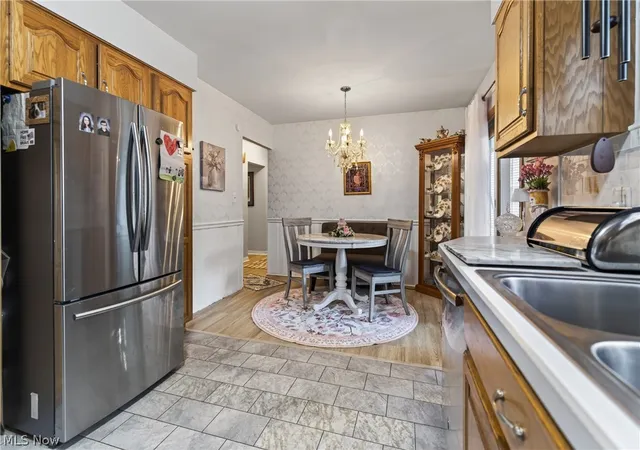 Photo 3 of Single family home for sale at 4385 Stoneybrook Dr SE, Warren, OH 44484 | MLS# 5236481 | Listing updated on 2026-08-30