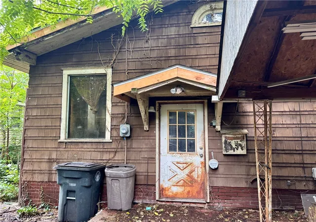 Photo 1 of Sale Pending at 1275 N Main St, Akron, OH 44310 | MLS# 5236979 | Listing updated on 2026-08-31
