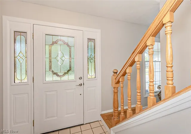 Photo 3 of Sale Pending at 32705 Arthur Rd, Solon, OH 44139 | MLS# 5237671 | Listing updated on 2026-08-30