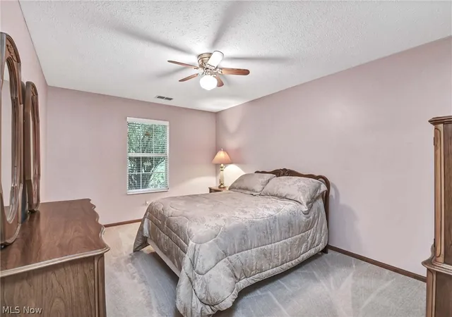 Photo 3 of Sale Pending at 2870 Shakespeare Ln, Avon, OH 44011 | MLS# 5237994 | Listing updated on 2026-08-30