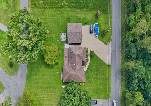 Photo 2 of Single family home for sale at 16100 Longs Church Rd, East Liverpool, OH 43920 | MLS# 5238966 | Listing updated on 2026-09-16