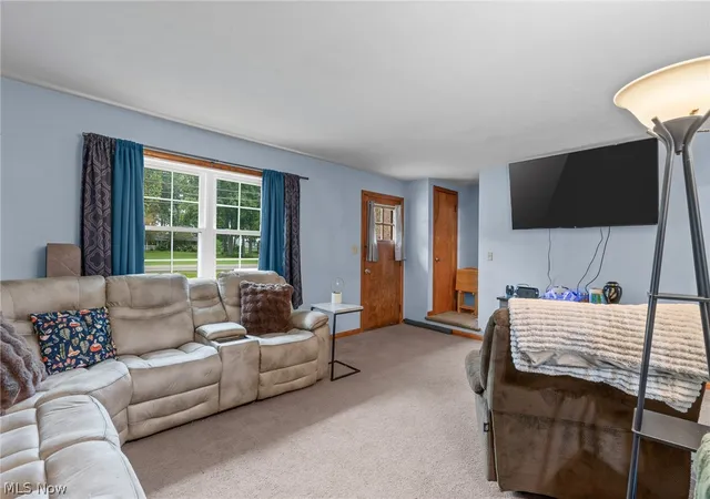 Photo 3 of Sale Pending at 3300 Fredericksburg Rd, Wooster, OH 44691 | MLS# 5239408 | Listing updated on 2026-08-30