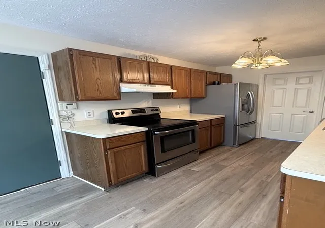 Photo 3 of Sale Pending at 14931 Royal Ridge Ln, North Royalton, OH 44133 | MLS# 5239877 | Listing updated on 2026-08-30
