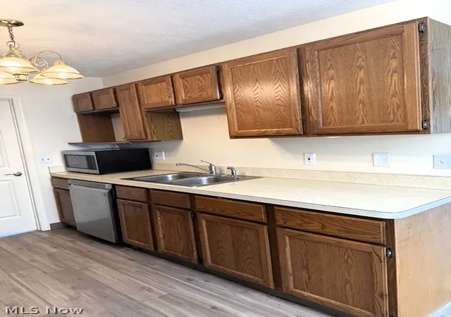 Photo 3 of Sale Pending at 14931 Royal Ridge Ln, North Royalton, OH 44133 | MLS# 5239877 | Listing updated on 2026-08-30