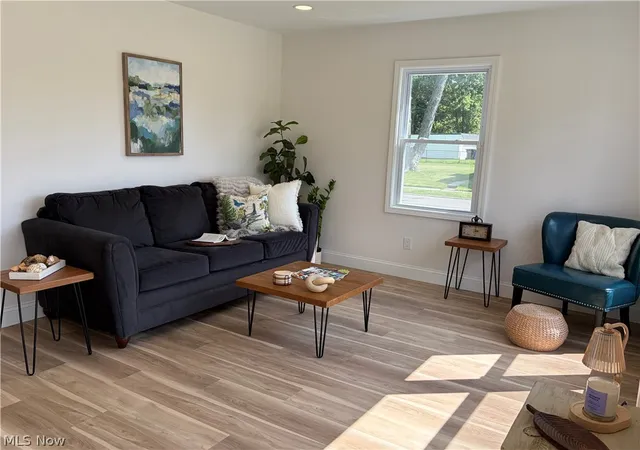 Photo 4 of Single family home for sale at 3895 E 189Th St, Cleveland, OH 44122 | MLS# 5238838 | Listing updated on 2026-09-24