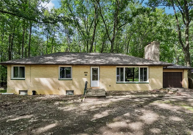 Photo 1 of Sale Pending at 2394 Dentzler Rd, Parma, OH 44134 | MLS# 5239033 | Listing updated on 2026-08-31