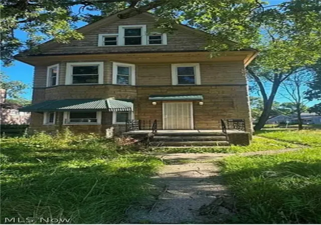 Photo 1 of Single family home for sale at 905 E Buchtel Ave, Akron, OH 44305 | MLS# 5239718 | Listing updated on 2026-08-31