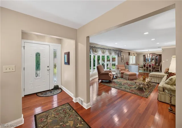 Photo 3 of Sale Pending at 14012 Fox Hollow Dr, Novelty, OH 44072 | MLS# 5237097 | Listing updated on 2026-08-30