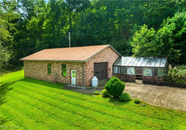 Photo 3 of Sale Pending at 6864 Ore Hill Rd Sw, Stone Creek, OH 43840 | MLS# 5240380 | Listing updated on 2026-08-30