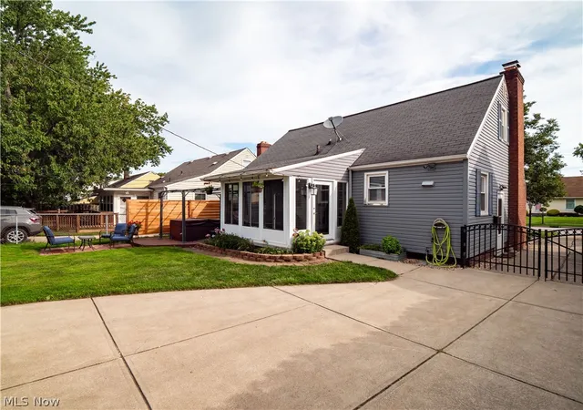 Photo 3 of Sale Pending at 16087 Brinbourne Ave, Middleburg Heights, OH 44130 | MLS# 5240450 | Listing updated on 2026-08-30