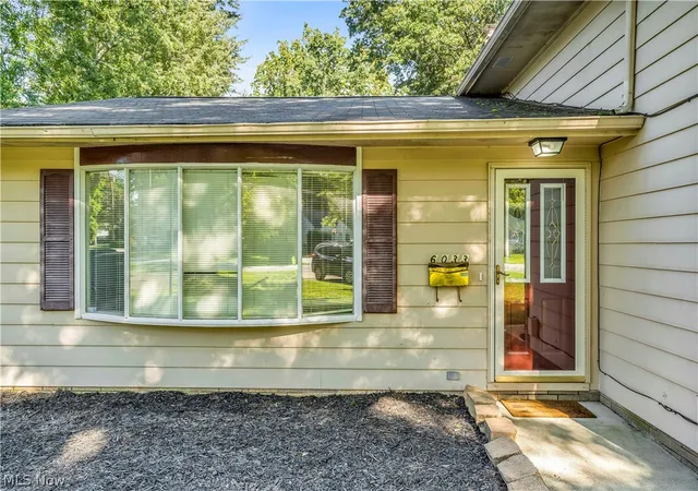 Photo 3 of Single family home for sale at 6033 Harrison St, Mentor, OH 44060 | MLS# 5240444 | Listing updated on 2026-09-25