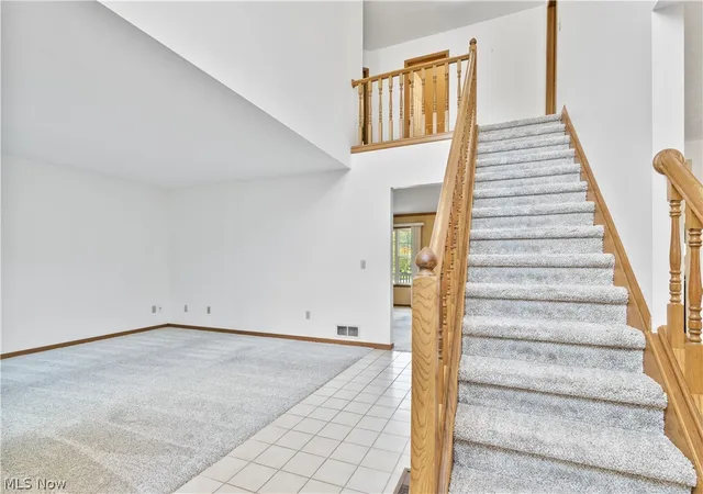 Photo 4 of Single family home for sale at 6854 Chablis Ct, Mentor, OH 44060 | MLS# 5239320 | Listing updated on 2026-08-30